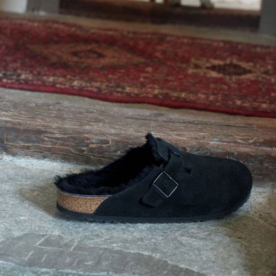 4. Birkenstock Boston Shearling Black Damen Clogs aus Wolle, isoliert, Wildleder, schmal (0259883)