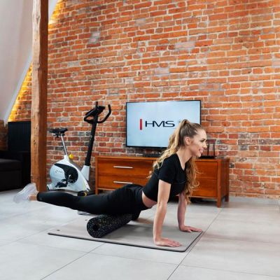 5. HMS Premium MFK02 Grau-Schwarze Club Fitnessmatte mit Löchern