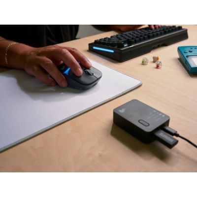 11. Glorious Gaming Model D3 Kabellose Maus für Rechtshänder, RF-Funk, optisch, 30000 DPI