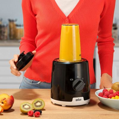 4. Braun JB1051BK PowerBlend 1 Küchenmaschine mit 1,5-Liter-Glasmixaufsatz und To-Go-Becher, Küchenhelfer zum Zerkleinern, Pürieren und Mixen, Eiscrushing, 2 Geschwindigkeitsstufen