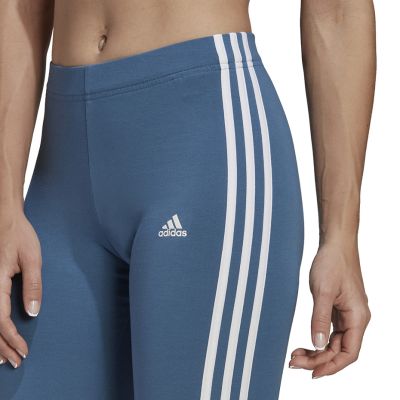 10. adidas Essentials 3-Streifen Bike Shorts W HD1803