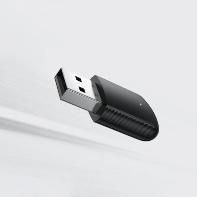 6. Ugreen Dual-Band-Adapter externe USB-Netzwerkkarte - WiFi 11ac AC650 schwarz (CM448)