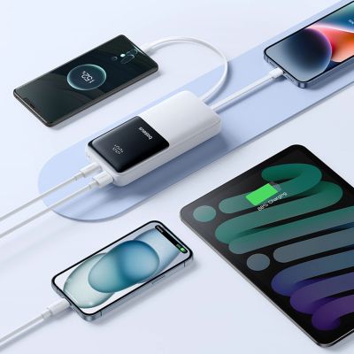 10. Baseus Lipow 20000mAh 22,5W Powerbank mit zwei integrierten Kabeln und zusätzlichem Baseus Simple USB-A-auf-USB-C-Kabel (3A, 20 cm) – weiß