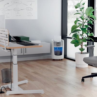 5. Leitz IQ OptiMax Small Office 350 Aktenvernichter, 22 l, P5, 8 Blatt, automatischer Start/Stopp, Rücklauffunktion, drehbarer Auffangbehälter – 33 % höhere Aktenkapazität