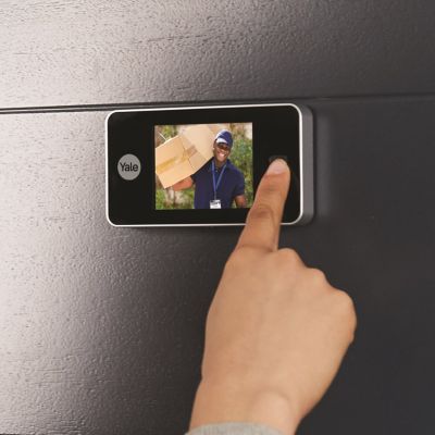 6. Yale 500 Digitaler Türspion
