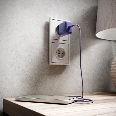 7. Puro Pro Lite 30W USB-C Wandladegerät – Lila