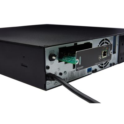 4. APC USV-Netzwerkmanagementkarte 3