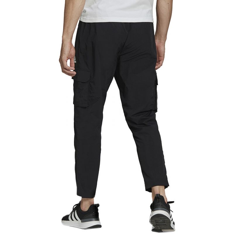 4. adidas Essentials Small Logo Woven Cargo 7/8 Hose M HE1859