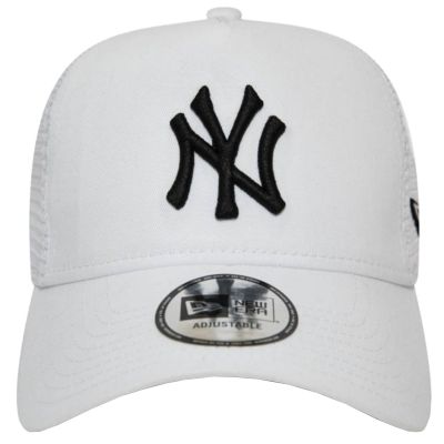 2. New Era Essential New York Yankees MLB Trucker Cap 12285467