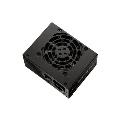 3. FSP SFX PRO 450W Netzteil – 450 W – 100–240 V – 50–60 Hz – 6 A – 2,5 A – Aktiv