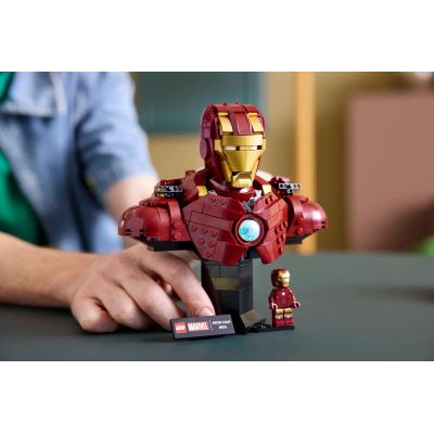 8. LEGO Marvel 76327 Iron Man MK4 Büste