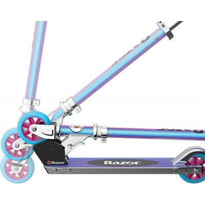 6. Razor Model A Holografischer Kinderroller