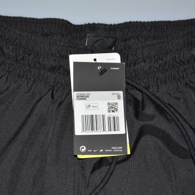 7. Nike Retro Fly Swoosh Hose für Damen, Schwarz/Weiß - CZ3953-010