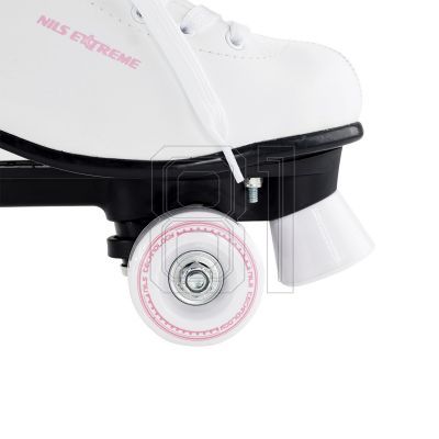 35. Nils Extreme NQ8400S roller skates 38