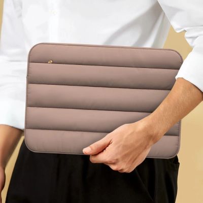 10. Tech-Protett Fluffy Laptoptasche 13-14 – Braun