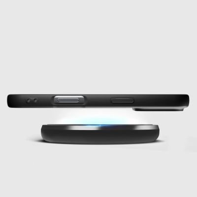 8. SBS Instinct Hülle für iPhone 16 Pro – Schwarz