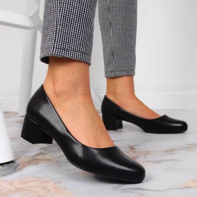 5. Schwarze Blockabsätze von Sergio Leone