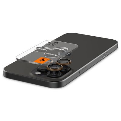 3. Spigen Optik Pro GLAS.TR „EZ FIT“ Kameraschutz 2er-PACK für iPhone 16 Pro / Pro Max – braun