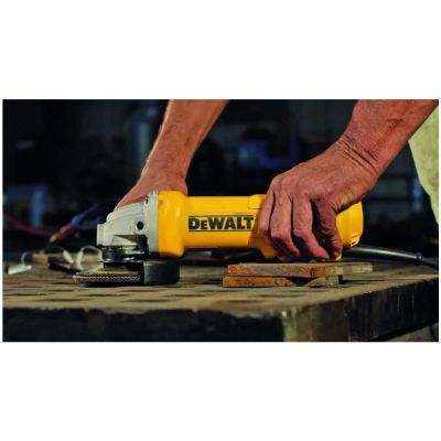 2. DeWALT DWE4233 Winkelschleifer 12,5 cm 2,2 kg