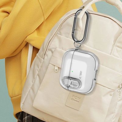 8. Tech-Protect Slim Hook-Hülle für AirPods 4 – transparent