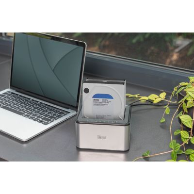 2. Digitus USB 3.0 Dockingstation mit zwei 2,5"/3,5" SATA-Festplatten