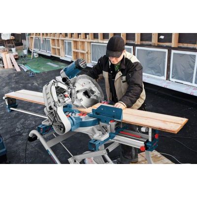 5. 2000 W GCM 12GDL BOSCH Gehrungssäge