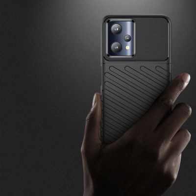 3. Thunder Case flexible gepanzerte Hülle Realme 9 Pro schwarz