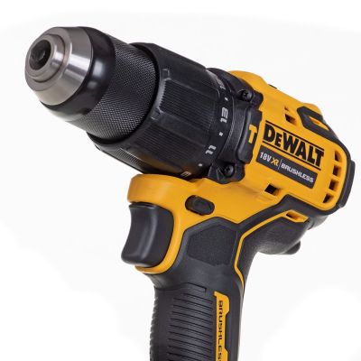 14. DEWALT Kombi-Werkzeugset 18V 2x4,0Ah DCK2062M2T