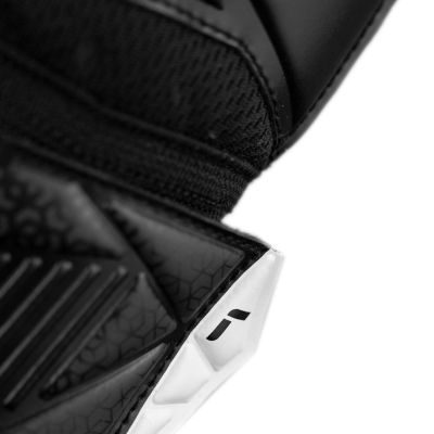 12. Reusch Attrakt Resist Jr 5572615 7700 Torwarthandschuhe