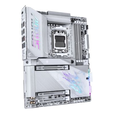 4. GIGABYTE X870E AORUS PRO X3D ICE AMD X870E Sockel AM5 ATX