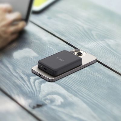 9. Tech-Protect LifeMag PB11 Powerbank mit MagSafe 10000 mAh 15 W USB-C-Anschluss – Schwarz + USB-C-Kabel