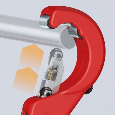 15. Knipex 90 31 03 BK Handrohrschneider
