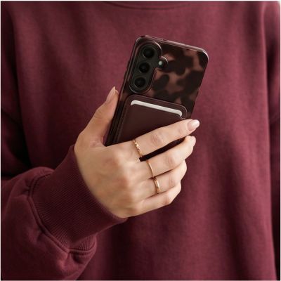 7. Tech-Protect Lamano MagSafe Hülle für Samsung Galaxy A27 5G – Braun und Schwarz