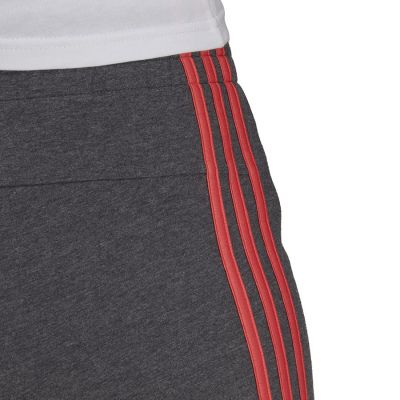 4. adidas Essentials Slim 3-Streifen Shorts W HD1810