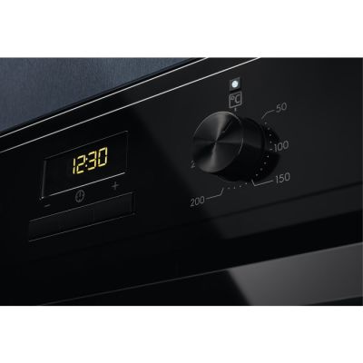 4. ELECTROLUX EOD3H50BK Backofen