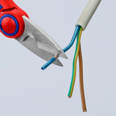 4. Knipex 95 05 10 SB Elektrikerschere
