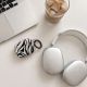 8. Tech-Protect Lamano Hülle für AirPods Pro 3 – schwarz und beige