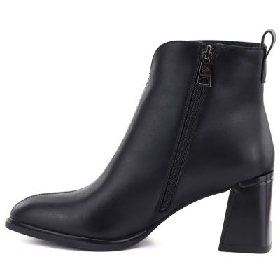 3. Schwarze Damen-Ankle-Boots aus Leder mit hohem Absatz, Modell Vinceza 67057