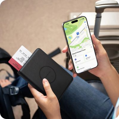 3. Satechi FindAll Passhülle – Vegane Leder-Passhülle mit Locator, kompatibel mit Apple „Wo ist?“ (Schwarz)