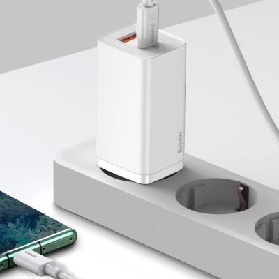 9. Baseus GaN2 Lite Fast 65W USB / USB Type C Quick Charge 3.0 Power Delivery (Galliumnitrid) weiß (CCGAN2L-B02)