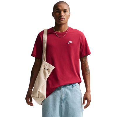 Nike Club Tee Herren-T-Shirt Rot AR4997 613