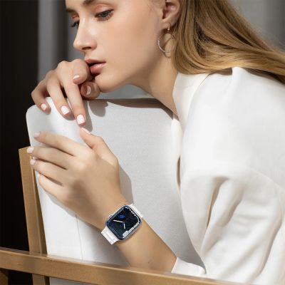 11. Armband Triple Protection für Apple Watch 38 / 40 / 41 mm Armband - grün