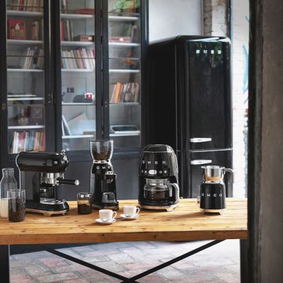 35. SMEG DCF02BLEU Filterkaffeemaschine