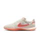 2. Nike Streetgato IC DC8466-104 Schuhe