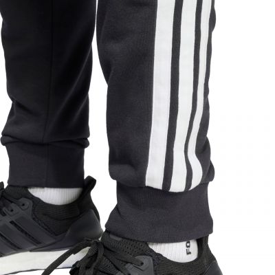 6. adidas Essential 3-Streifen French Terry M JD1881 Hose