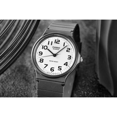 4. CASIO MQ-24-7B2LEG Uhr + Box