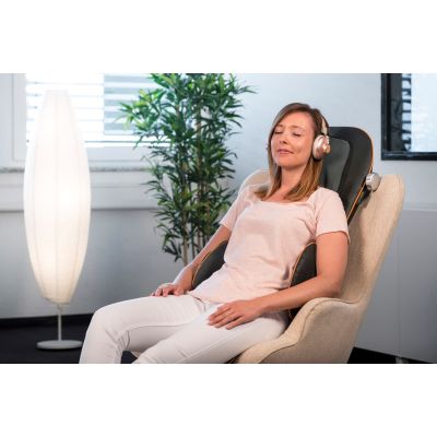 6. Medisana MC 825 Akupressur-Massagekissen, beige