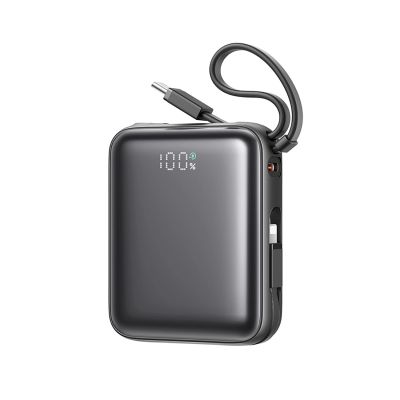Joyroom JR-PBF27 10000 mAh 22,5 W Powerbank mit integrierten USB-C- und Lightning Kabeln - Schwarz