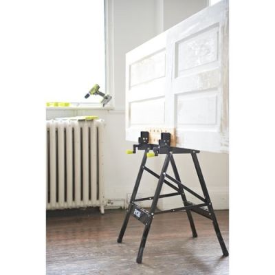 4. RYOBI RWB02 Tisch