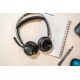 14. POLY Voyager Focus 2 USB-CC Headset mit USB-C/A-Adapter und Ladestation